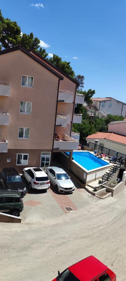 Apartments Vila Adrijana & Fitness Studio Wolf Bv Башка-Вода Екстер'єр фото